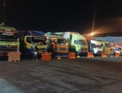 Penutupan Sementara Selat Bali Akibat Cuaca Ektrim, Antrian Kendaraan Terjadi