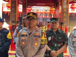 Tahun Baru Imlek 2024, Polsek Metro Tamansari Lakukan Sterilisasi di Sejumlah Vihara di Tamansari Jakarta Barat