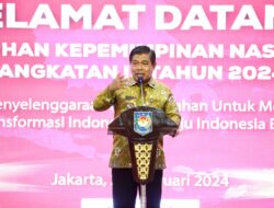 Sekjen Kemendagri Tekankan Urgensi Politik Desentralisasi dan Pelayanan Publik