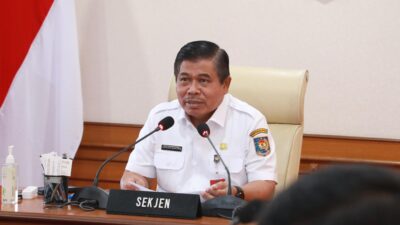 Sekjen Kemendagri Tekankan Pemerintah Daerah Harus Membayar THR Tepat Waktu