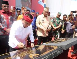 Pj. Gubernur Sultra Resmikan Kantor Bupati Buton Tengah