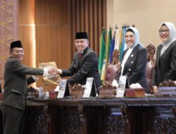 Pj Gubernur Fatoni Terima Rekomendasi DPRD Sumsel Terhadap LKPJ Gubernur Sumsel TA 2023