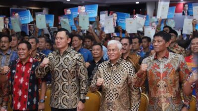 Sekda Sultra Hadiri Penyerahan Sertifikat Tanah Untuk Masyarakat Sultra Oleh Menteri Agraria dan Tata Ruang/Kepala Badan Pertanahan Nasional RI