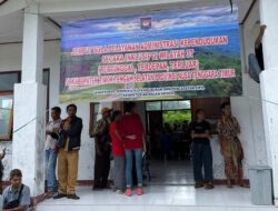 Tim Jebol 3T Dukcapil Serahkan 5.305 Dokumen Adminduk di Timor Tengah Selatan NTT