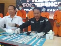 Berantas Barang Terlarang: Sat Narkoba Polres Jembrana Bekuk Sembilan Tersangka, Satu Diantaranya Vokalis Band