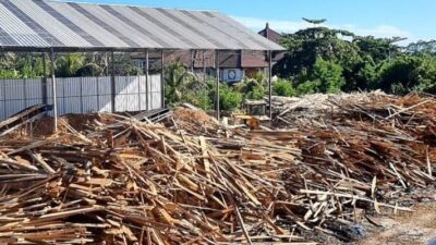Warga Pering Buat Petisi Tolak Pabrik Pengolahan Limbah Kayu, Aparat Terkait Ternyata Ompong
