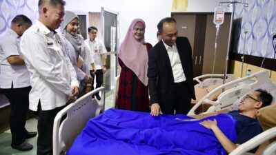 Staf dan Pasien RSKD Dadi Akui Senang Dikunjungi Prof Zudan