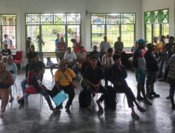 Hari Pertama Jemput Bola di Keerom, Dukcapil Terbitkan 262 Dokumen Kependudukan