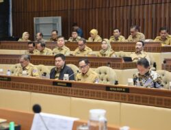 Rapat dengan Komisi II DPR RI, Mendagri Jelaskan Realisasi Anggaran Kemendagri 2023 di Atas Rerata Nasional