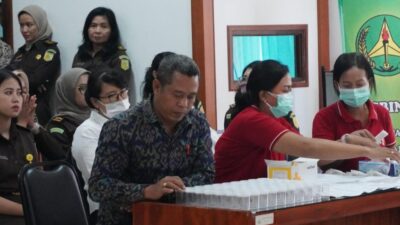 Sambil Tes Urine, Kejari Tabanan Ingatkan Larangan Judol ke Pegawai