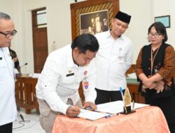 Ditjen Bina Adwil dan Setmilpres Verifikasi Lapangan Usulan Satyalancana Wira Karya di Kebumen