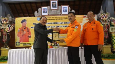 Rawan Kecelakaan di Tebing Nusa Penida, SAR Denpasar Gelar Pelatihan Teknis di Ketinggian