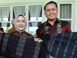 Pj Gubernur Sumut Agus Fatoni Buka Pelatihan Menenun yang Diikuti Ratusan Anak Muda