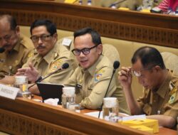 Wamendagri Bima Arya Ajak Pemda Tingkatkan Partisipasi Pemilih Pemula Di Pilkada 2024