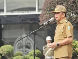 Pj Gubernur Agus Fatoni memimpin Apel Melepas Purna Tugas Sekretaris Daerah Provinsi Sumatera Utara 