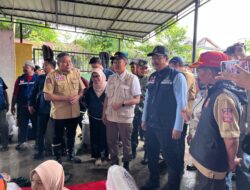 Pj Gubernur Prof Zudan Dampingi Mensos RI Pantau Banjir di Makassar