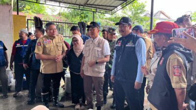 Pj Gubernur Prof Zudan Dampingi Mensos RI Pantau Banjir di Makassar