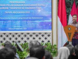 Pj Gubernur Teguh Serahkan DIPA dan TKD TA 2025 Pada Kementerian dan Lembaga di DKI Jakarta