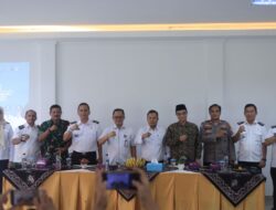 Pj. Wali Kota Bekasi Gani Muhamad Pimpin Rapat Minggon Di Medan Satria. Perlahan Pamitan