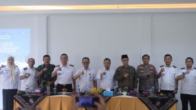 Pj. Wali Kota Bekasi Gani Muhamad Pimpin Rapat Minggon Di Medan Satria. Perlahan Pamitan