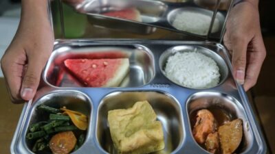 Penerima Program Makan Bergizi Gratis Diminta Unggah Foto Menu ke Medsos