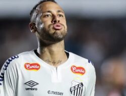 Gol Neymar Bikin Gempar, Balasan Manis untuk Cemoohan Fans Lawan