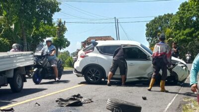 Kecelakaan Adu Jangkrik di Yehembang, Minibus Terjun ke Rumah Warga