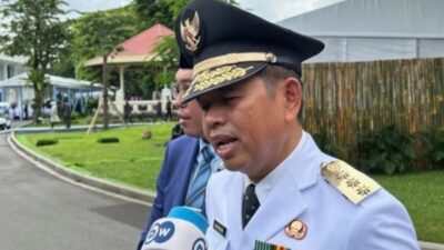 Gubernur Dedi Mulyadi Sentil Bupati Lucky Hakim : Boleh Liburan, Tapi…