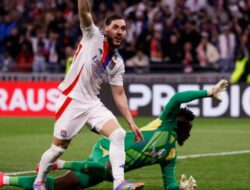 Lyon vs MU Berakhir 2-2 : Blunder Onana Bikin Setan Merah Gagal Menang