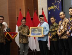 Kemendagri Beri Penghargaan kepada Pemda dengan Kinerja Penerapan SPM Terbaik