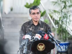 Aturan Baru Menaker : Perusahaan Dilarang Tahan Ijazah Karyawan