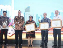 Kemendagri Raih Penghargaan Simpul Jaringan Terbaik Nasional 2025 dari ANRI