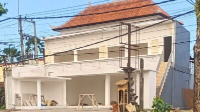 Lapor Pak Pol PP…! Di Sebual Ada Bangunan Gedung Lantai Dua Diduga Bodong, Tolong Ditertibkan