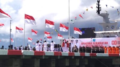 Kasdim 1708/BN Hadiri Upacara Ikonik HUT Ke-80 RI di Dermaga Mbromsi