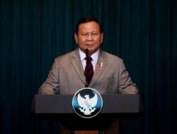 Prabowo Reshuffle Kabinet: Ganti Menkopolkam, Menpora hingga Menkeu