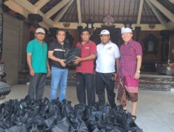 Pasca Banjir di Denpasar, Kesuma Kelakan Bersinergi  Bersama Made Supartha Salurkan Bantuan Sosial
