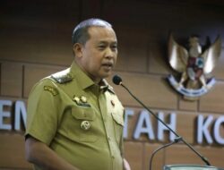 Wali Kota Bekasi Angkat Ratusan Guru Honorer Jadi PPPK Paruh Waktu