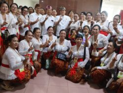 Peringati Hari Ibu ke-97, Ketua BKOW Bali Ny. Seniasih Giri Prasta Berpesan Perempuan Bali Jangan Tinggalkan Peran Domestik