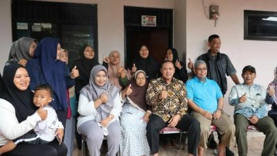 Modal Dagang Nasi Uduk Dicuri, Wali Kota Bekasi Sambangi Nenek Atnah 