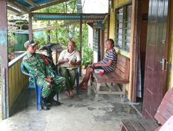 Babinsa Biak Kota Rutin Komsos Jaga Kedekatan dengan Warga