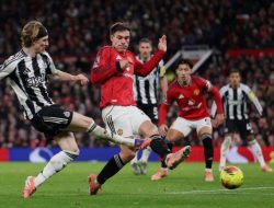 10 Pemain Newcastle Bungkam MU 2-1 Gol Osula Jadi Penentu Kemenangan