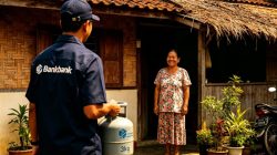 Nasabah Ini Disita Tabung Gasnya Oleh Petugas Pungut Gara-Gara Tak Bisa Bayar Angsuran Mingguan Satu Kali