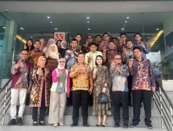 Dirjen Dukcapil: Layanan Perbankan Tanpa Ribet, Nasabah Cukup Bawa KTP-el atau IKD