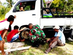 Warga Apresiasi Aksi Cepat Babinsa di Jalan