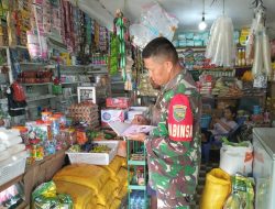 Babinsa Monitoring Harga Bahan Pokok