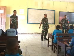 Saat MPLS, Babinsa Biak Kota Barikan Materi PBB kepada Siswa SMKN Pertanian Biak