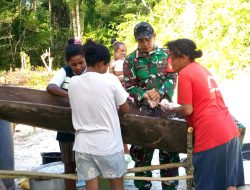 Sentuhan Babinsa dalam Usaha Minyak Kelapa Warga