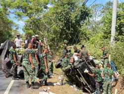 Pick Up Muat Pepaya Kecelakaan di Jembrana, Prajurit Yonif 928 Ikut Evakuasi