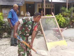 Babinsa Biak Kota Bantu Revitalisasi SMK TIK Yapis Biak