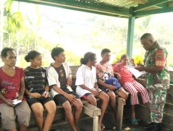 Babinsa Biak Timur Data Pemuda yang Akan Ikuti Seleksi Penerimaan Prajurit TNI AD